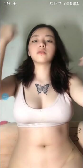 gái xinh động dục, Chuppy Vú To Lồn Không lông Sex Toy Thủ Dâm rên rỉ cực nứng